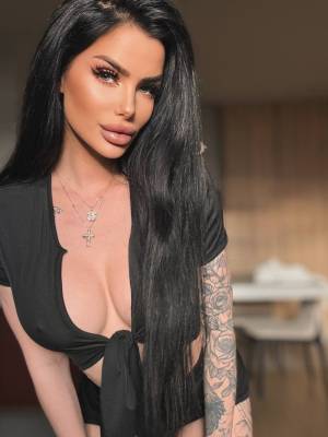 Beautiful brunette Sophia in sexy clothes Porn Pics english 02