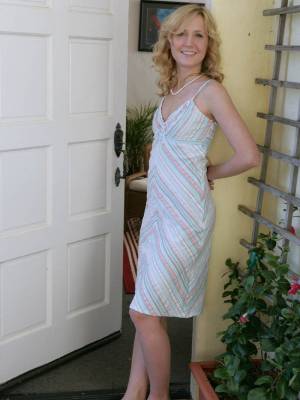 Blonde teen Kimber Clarkson Porn Pics english 01