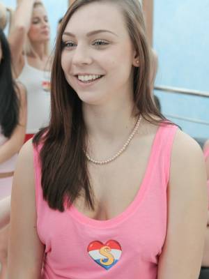 Czech MILF Morgan Rodriguez Porn Pics english 08
