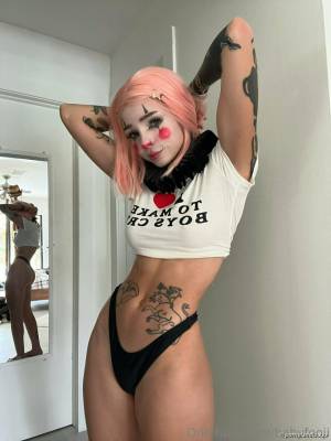 Hot naked cousin Porn Pics english 15