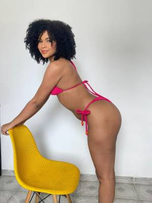 Exotic model Lisa Brazilian Babe Porn Pics english 09