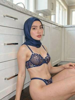 Lil Amira Naked Pictures Porn Pics english 03