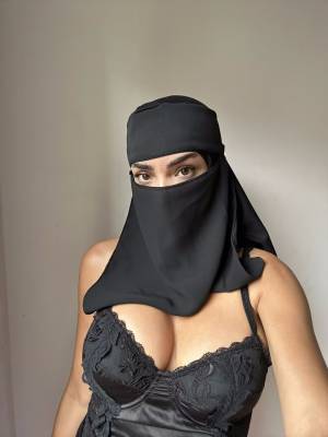OnlyFans Salma Iman Hot Images Porn Pics english 04