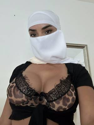 OnlyFans Salma Iman Hot Images Porn Pics english 14