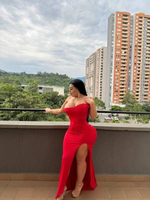 Hot Latina chick with a huge ass takes selfies in a variety of outfits Porn Pics english 12