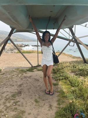Pretty black girl takes a day trip with her feet and pussy bare Porn Pics english 18