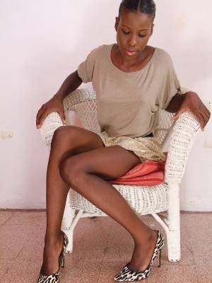 Sweet ebony teen Kaia doffs her elegant outfit and spreads her bushy cunt Porn Pics english 02