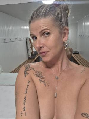 Older Women Do It Best Naked Pictures Porn Pics english 03